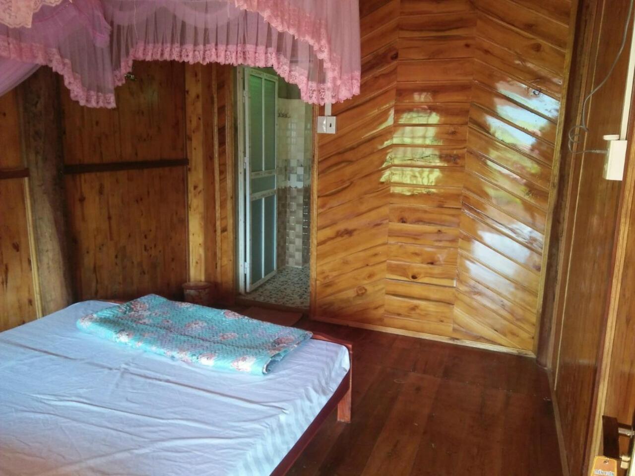 Tran Xuan Homestay Ba Be Village Δωμάτιο φωτογραφία
